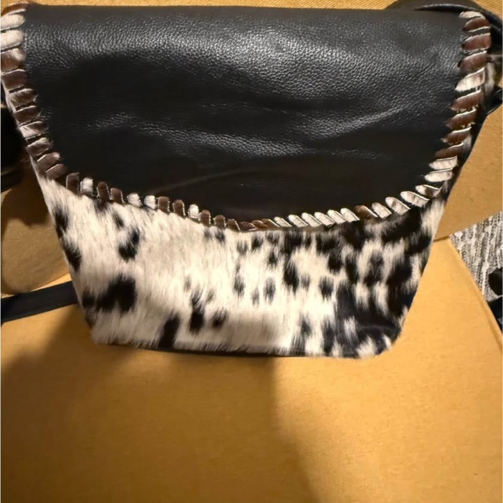 Elegant Black and White Crossbody Bag